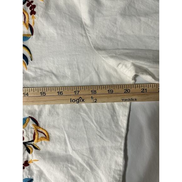 Magazine Women’s Embroidered Tunic Top Size Small Floral Boho Cottage Peasant - Picture 7 of 12